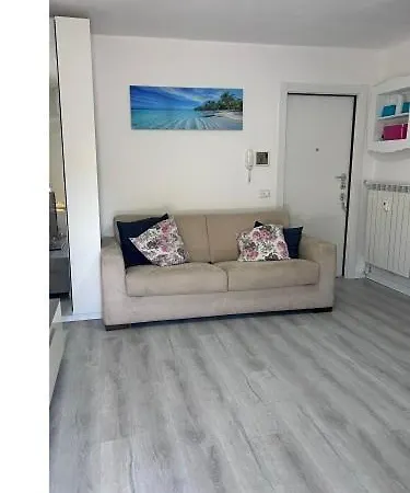 Apartment Un Passo Dal Desenzano del Garda